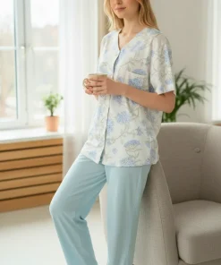 Pijama mujer pantalon cuello clasico botones frontales algodon azul claro Paulinas